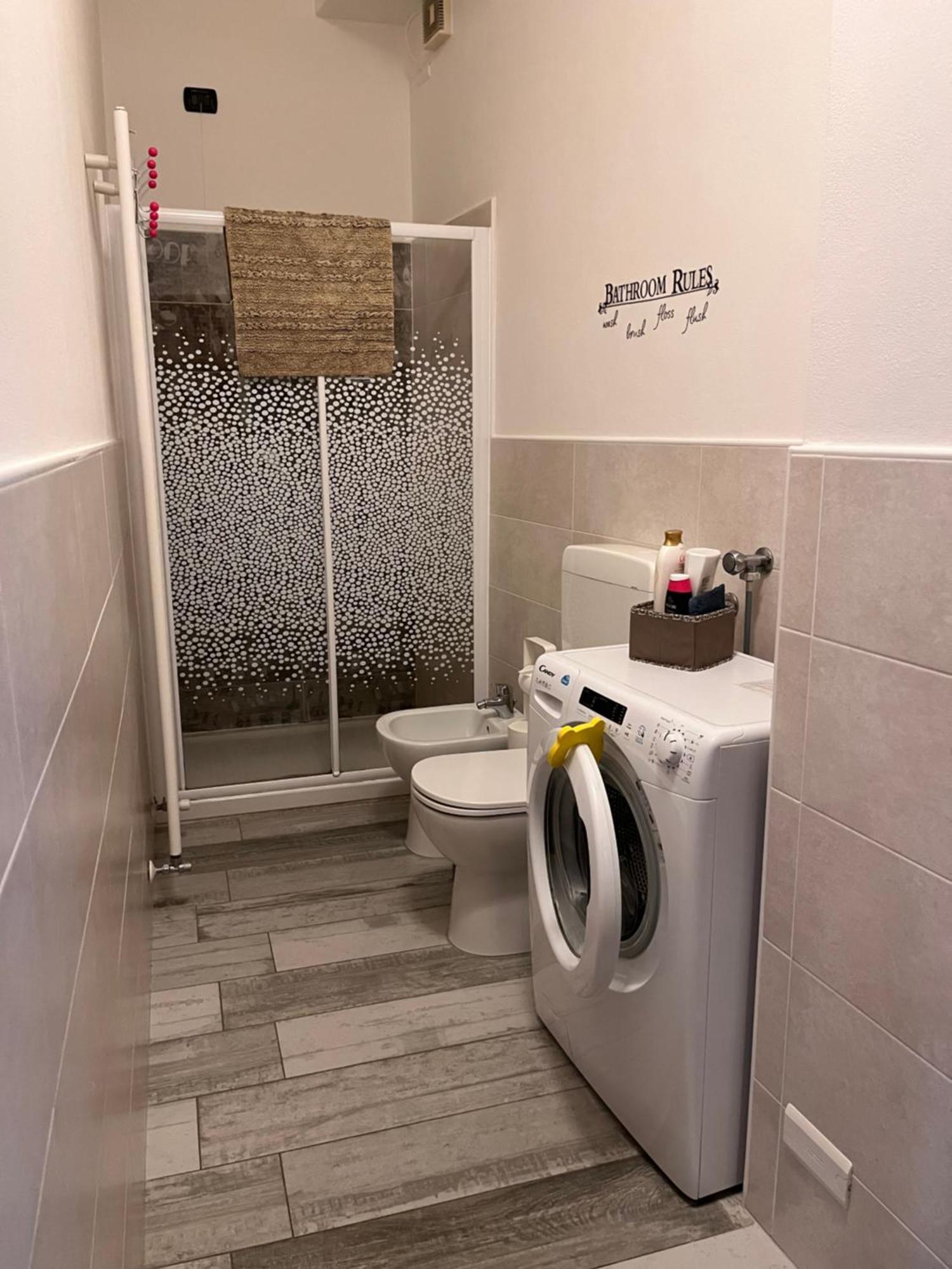 Il Cortile Como Single & Double Room In Apartment No Hotel 외부 사진