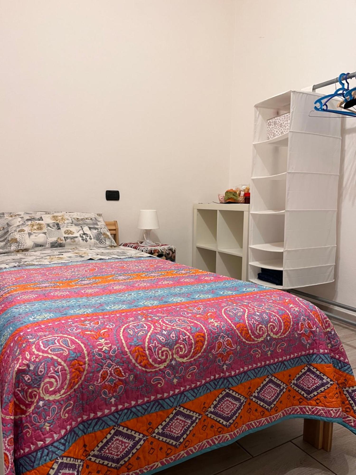 Il Cortile Como Single & Double Room In Apartment No Hotel 외부 사진